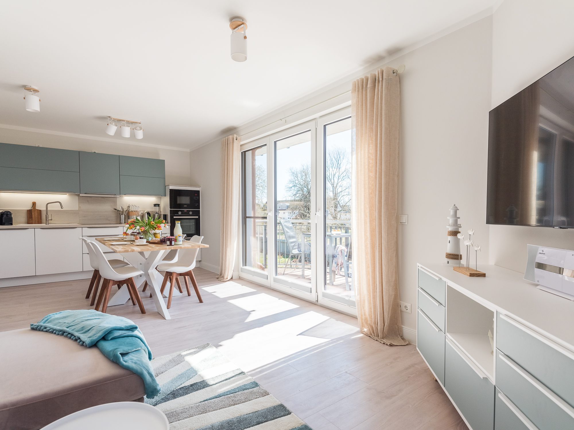 Wohnzimmer / Essbereich ©Friederike Hegner